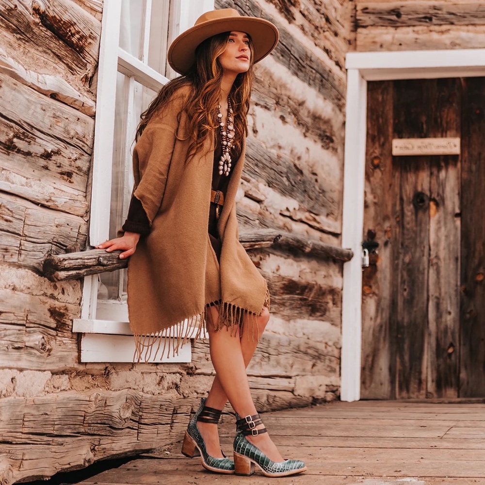 FREEBIRD Randi Turquoise Croco in Size 6 - Picture 3 of 11